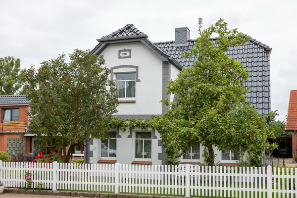 Ferienhaus Nusse - Achtern witten Tuun - Außenansicht