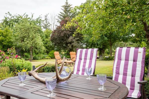 Ferienhaus Nusse - Achtern witten Tuun - Garten